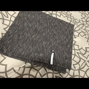 Lululemon scarf